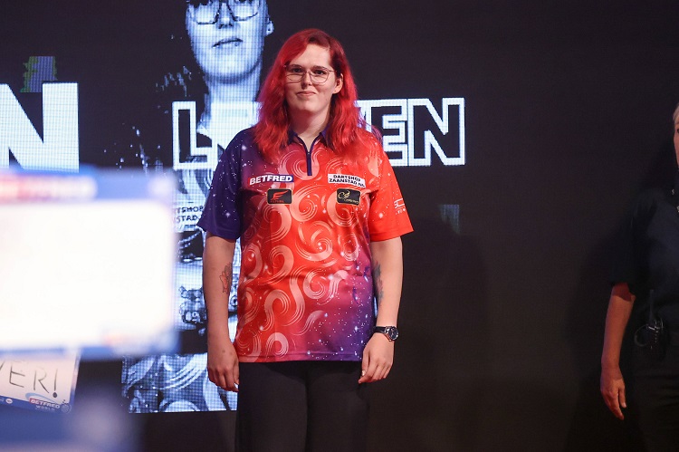 darts trans frauen - Article 2